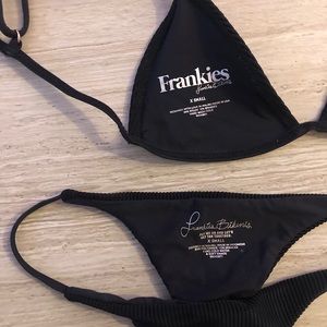 XS frankies black bikini